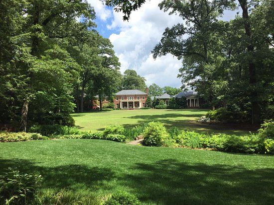 Dixon Gallery and Gardens